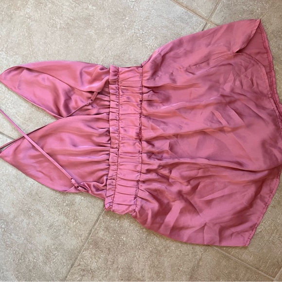 Pink romper - Picture 2 of 4